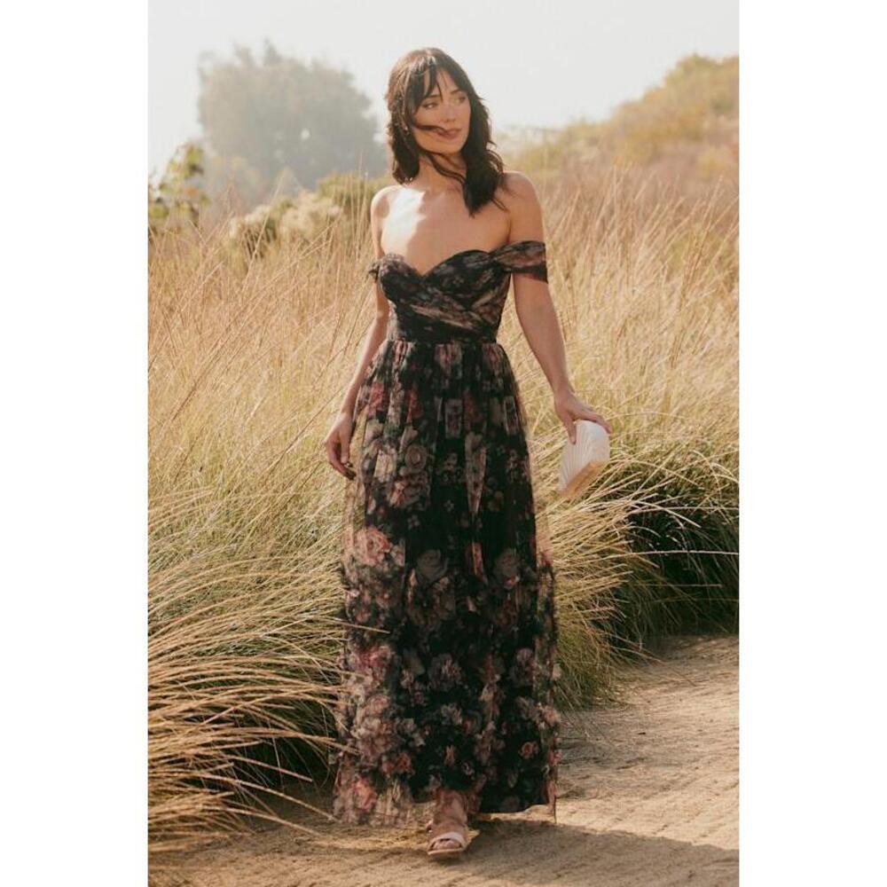 Lulu's Black Floral Maxi Dress